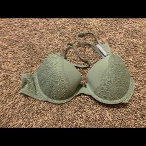 Arie 34C light push up